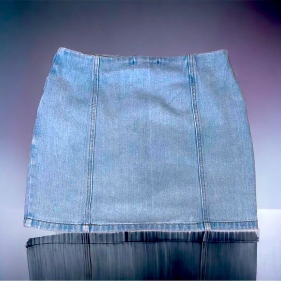 Forever 21 l Button Down l Denim l Jean Skirt l M l EUC - Picture 3 of 8